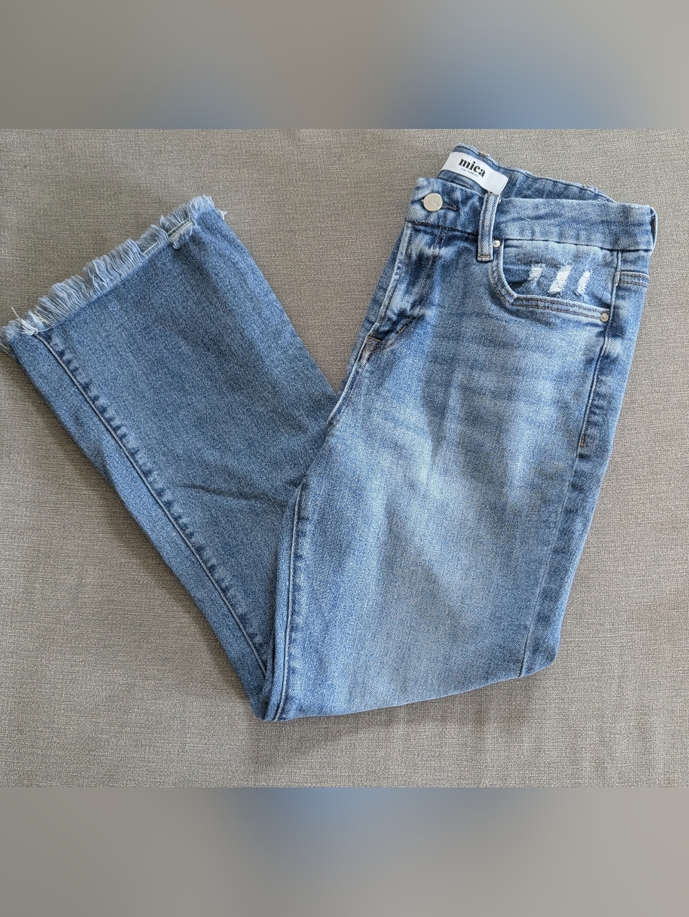 Mica High Rise Crop Flare Shark Hem Jeans Size 29